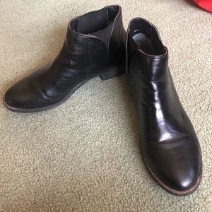 Unisa Ankle Height Chelsea Booties